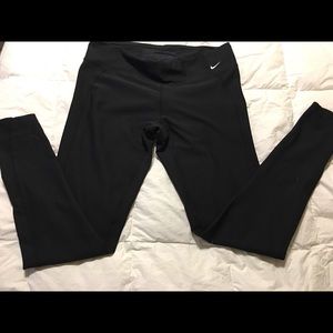 Nike Fit Dry running tights size large. EUC